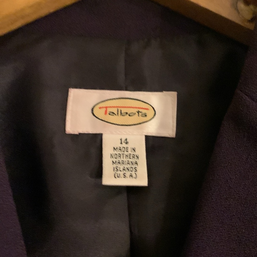 Gorgeous 3-piece Talbots fully-lined suit, Jacket, slacks & skirt  14 - burgundy - Picture 3 of 9